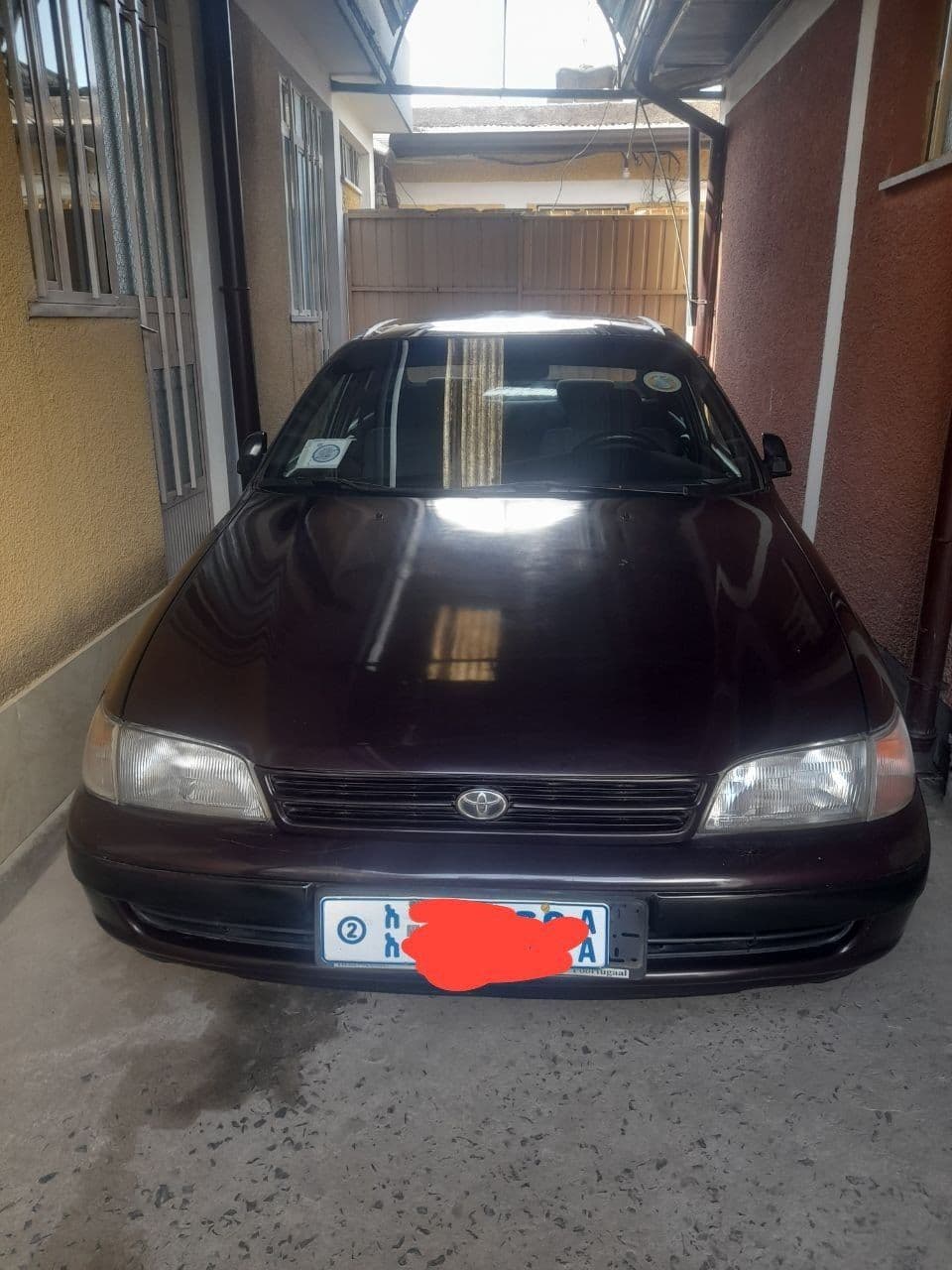 Toyota carina