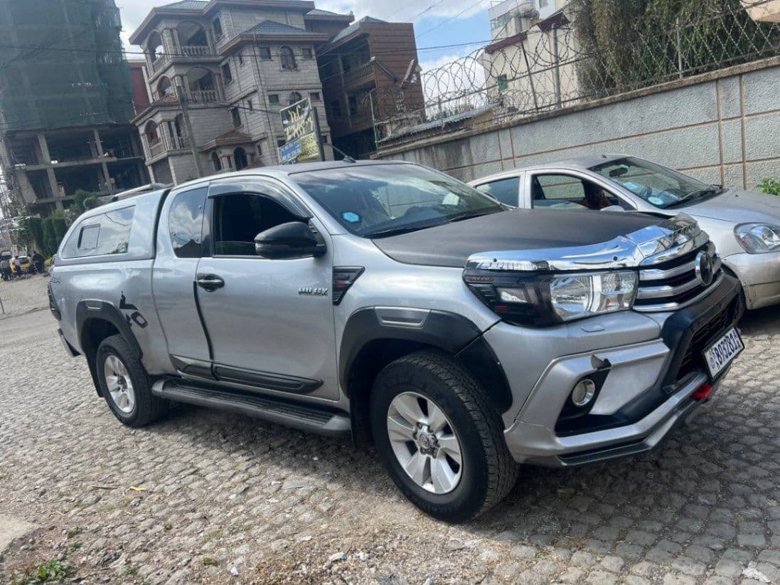 Toyota revo 2019