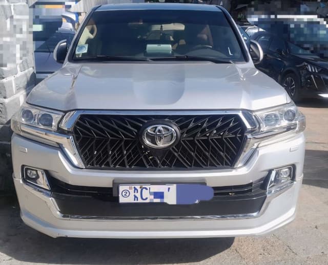 2020 Toyota V8,GXR,Automatic,full option,Super excellent condition!!