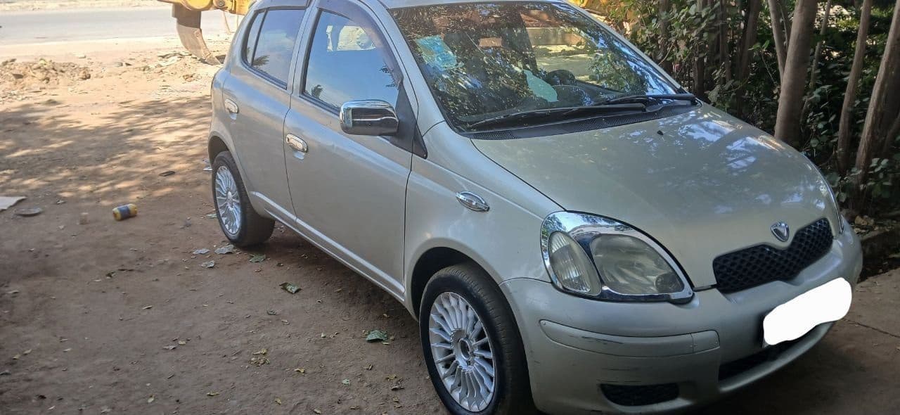Toyota Vitz 2002