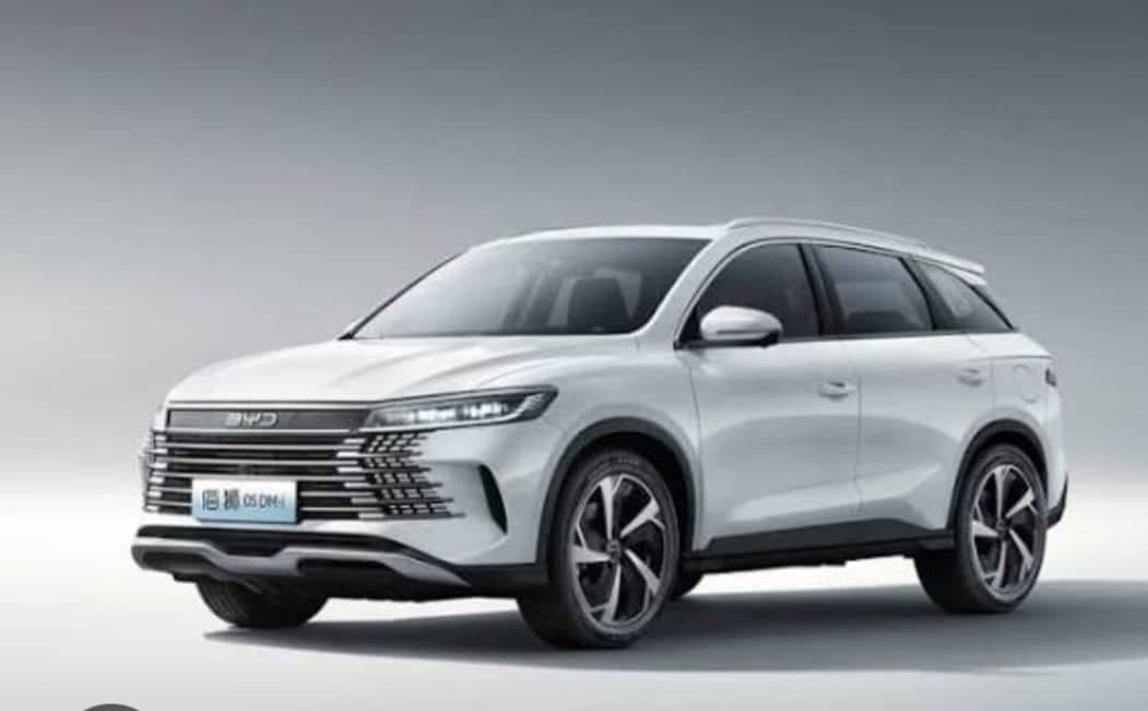 BYD SEAlION 05 hybrid 2025